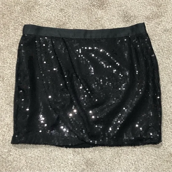 Gudi Faux Wrap Black Sequin Skirt - Picture 6 of 16